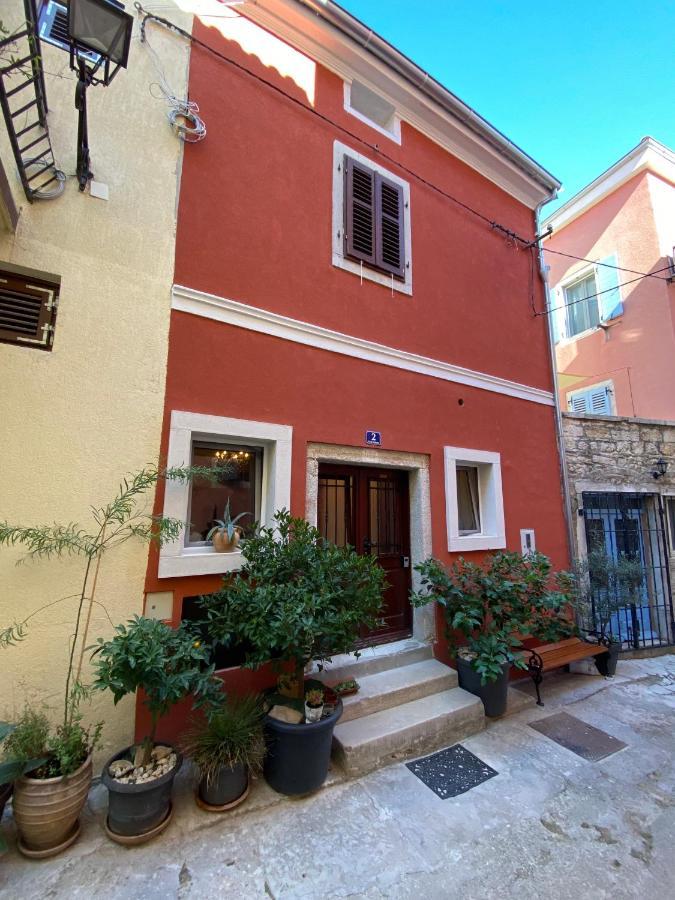 Guesthouse Riba เวอร์ซาร์ ภายนอก รูปภาพ