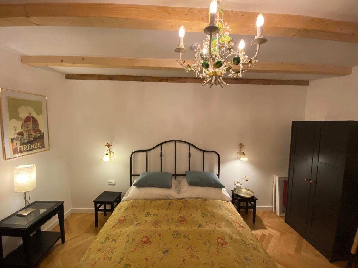Guesthouse Riba เวอร์ซาร์ ภายนอก รูปภาพ