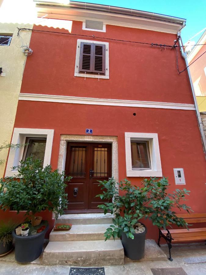 Guesthouse Riba เวอร์ซาร์ ภายนอก รูปภาพ